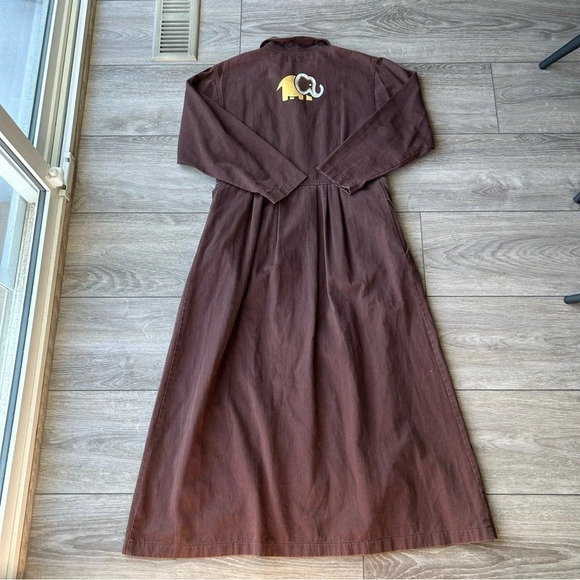 Vintage Brown Elephant Embossed Pattern Button Down Pleated Dress Made in Canada - Picture 13 of 16